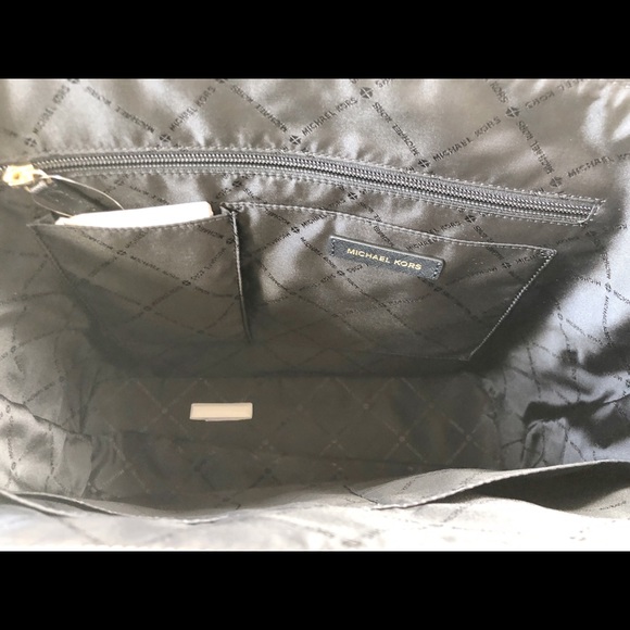 ‼️SALE‼️👜💕-NWT Michael Kors Large Top Zip Tote - Picture 6 of 8